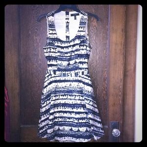 Jessica Simpson Navy/Cream patterned sun dress